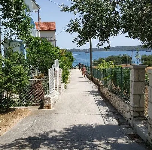 Two Sisters Trogir