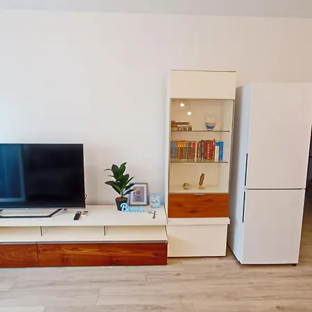 Apartment Two Sisters