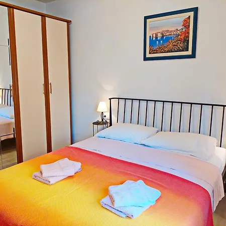 Apartment Two Sisters Trogir