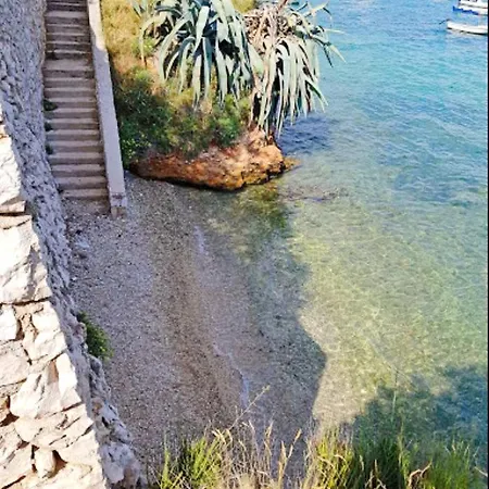 דירה Two Sisters